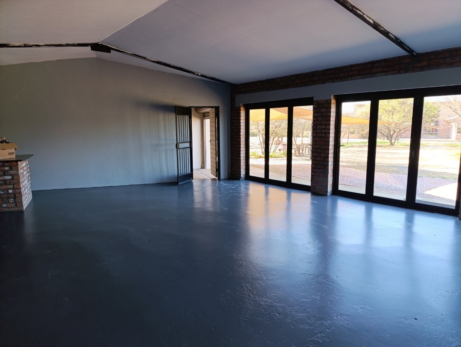 To Let Commercial Property for Rent in Bloemfontein Rural Free State